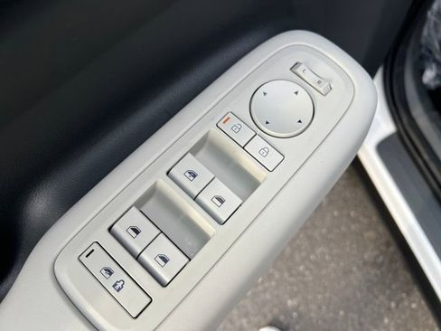 New 2026 Hyundai Santa Fe SE image 12