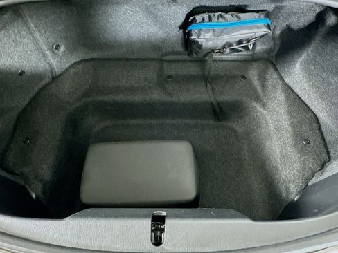 Used 2022 MAZDA MX-5 Miata Grand Touring w/ Weather Package image 21