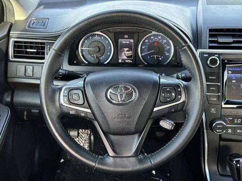 Used 2017 Toyota Camry XLE w/ Convenience Package image 9