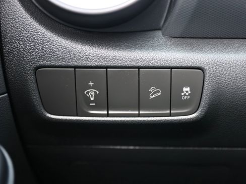 Certified 2023 Hyundai Kona SEL image 31