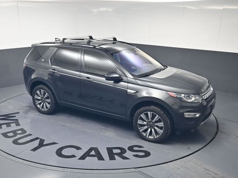 Used 2017 Land Rover Discovery Sport HSE Luxury image 15