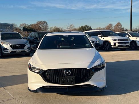 Used 2024 MAZDA MAZDA3 Hatchback w/Premium Plus Pkg image 2