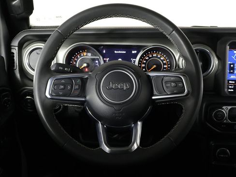 Used 2023 Jeep Gladiator Overland image 28