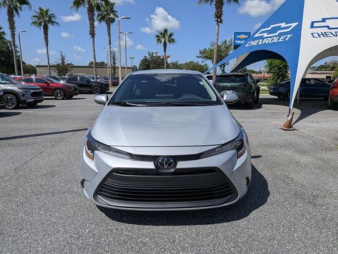 Used 2023 Toyota Corolla LE FWD image 8