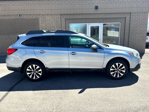 Used 2016 Subaru Outback 2.5i Limited image 2