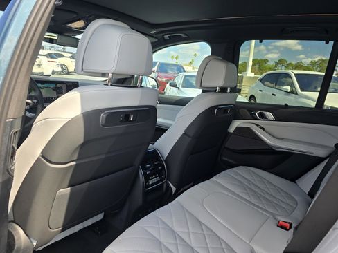 New 2026 BMW X5 xDrive50e image 11