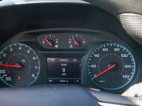 Used 2020 Chevrolet Equinox LS image 22