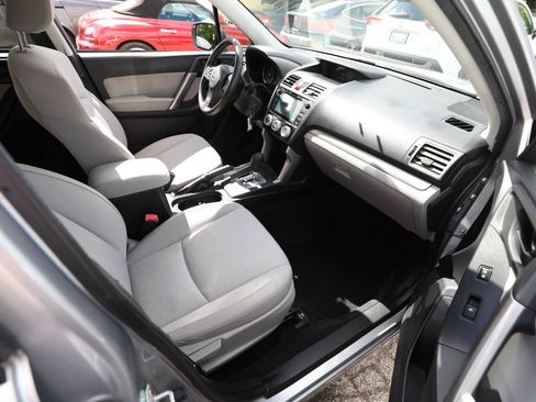 Used 2016 Subaru Forester 2.5i Premium AWD/4WD image 12