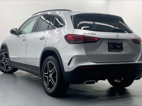 Certified 2023 Mercedes-Benz GLA 250 4MATIC image 2