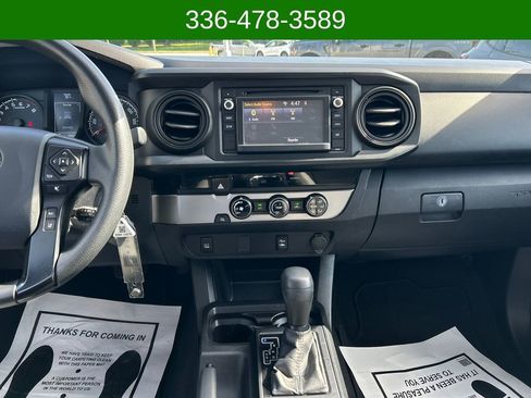 Used 2018 Toyota Tacoma SR image 18