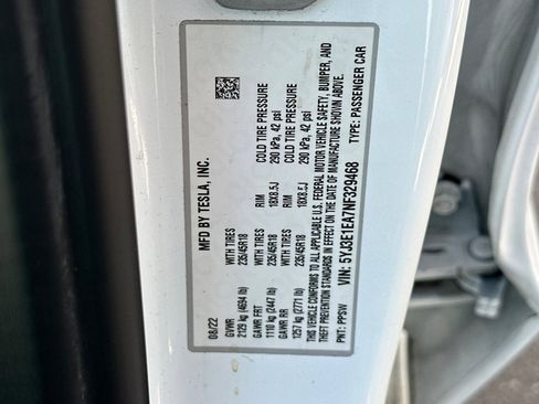 Used 2022 Tesla Model 3 image 28