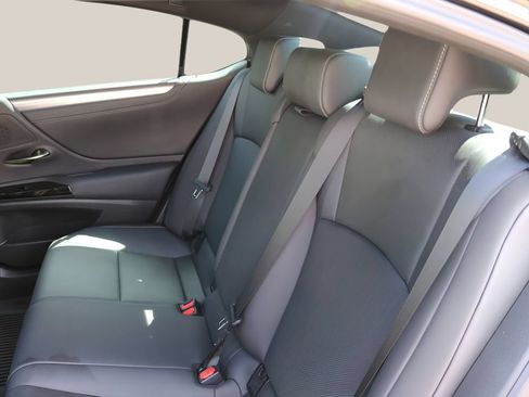 Used 2024 Lexus ES 350 F Sport w/ Accessory Package (Z2) FWD image 16