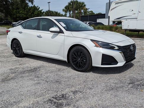 New 2025 Nissan Altima 2.5 SV w/ SV Special Edition Package image 2