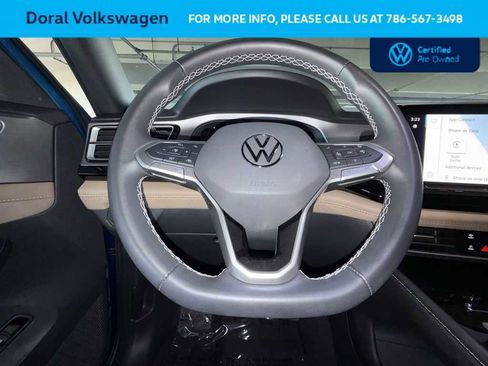 Certified 2024 Volkswagen Atlas Cross Sport SE FWD image 15