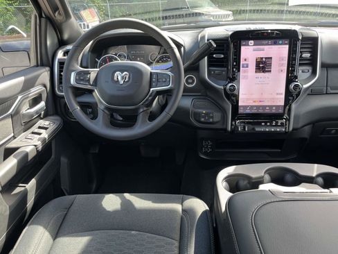 Used 2025 RAM 2500 Big Horn image 4