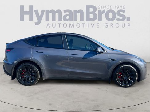 Used 2023 Tesla Model Y Long Range image 2