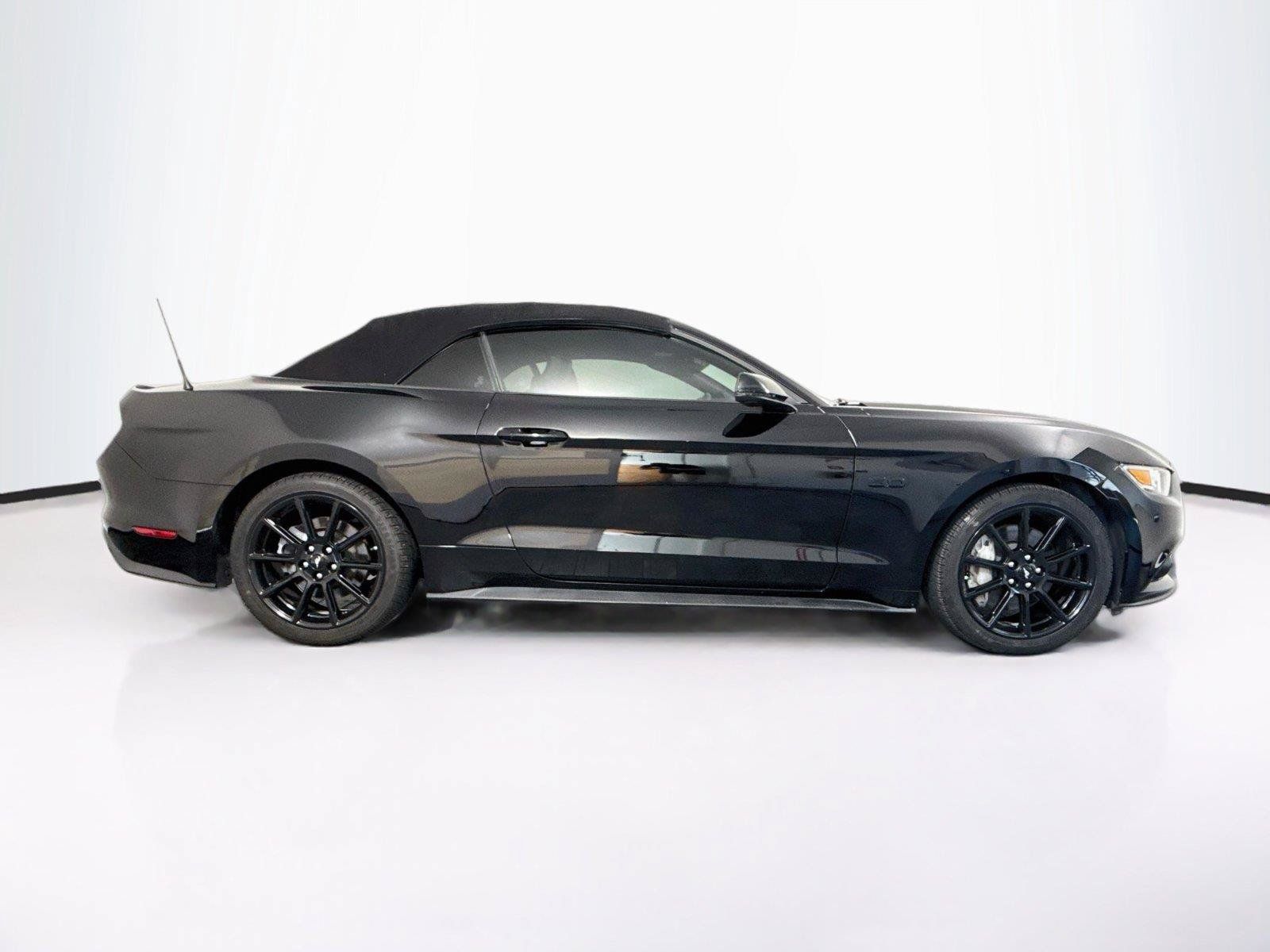 Used 2016 Ford Mustang GT Premium w/ Black Accent Package RWD image 5