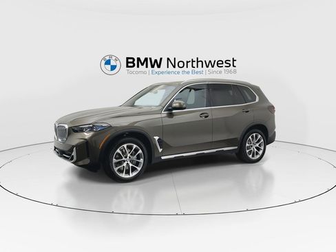 New 2026 BMW X5 xDrive40i w/ Climate Comfort Package image 9