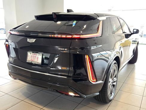 Used 2024 Cadillac Lyriq Luxury RWD image 11