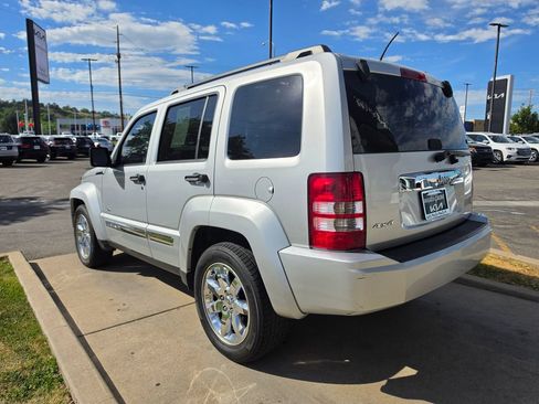Used 2012 Jeep Liberty Sport AWD/4WD image 7
