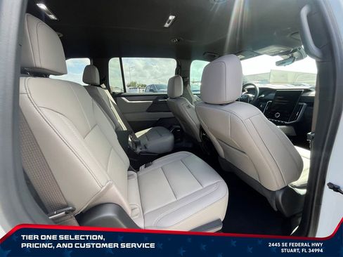 New 2026 GMC Acadia Elevation w/ Black Edition FWD image 19