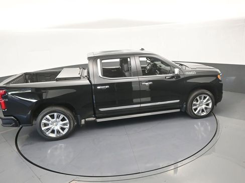Used 2023 Chevrolet Silverado 1500 High Country w/ High Country Premium Package AWD/4WD image 76