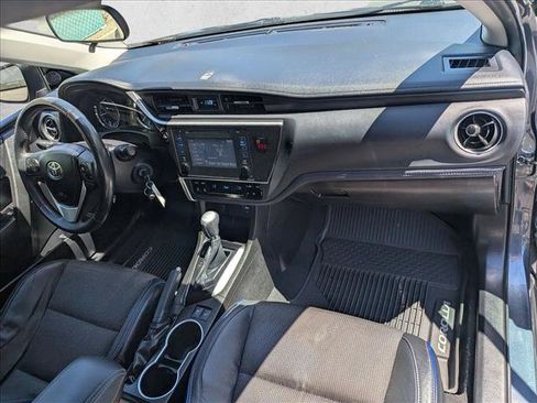 Used 2019 Toyota Corolla SE FWD image 19