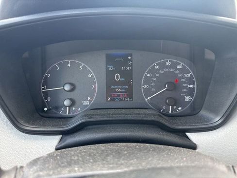 Used 2024 Toyota Corolla Cross L image 5