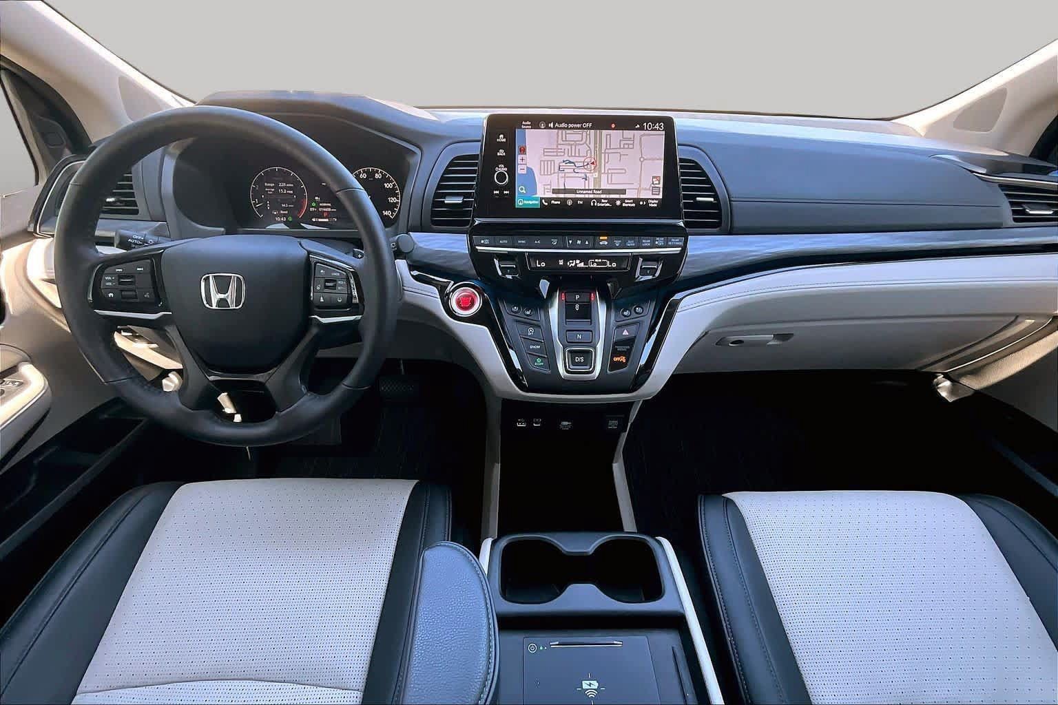 Used 2025 Honda Odyssey Elite image 16