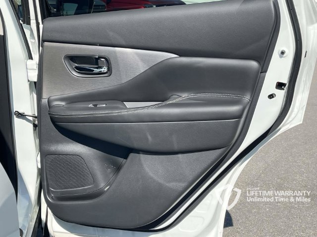 Used 2024 Nissan Murano SL FWD image 28