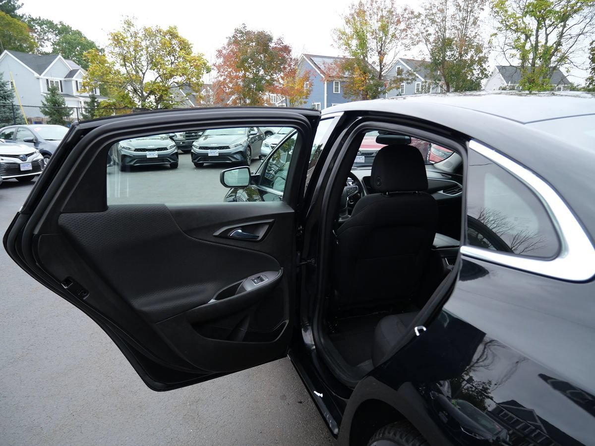 Used 2023 Chevrolet Malibu LT FWD image 25