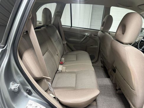 Used 2004 Toyota RAV4 4WD image 28