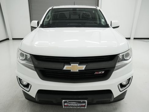 Used 2019 Chevrolet Colorado Z71 AWD/4WD image 2