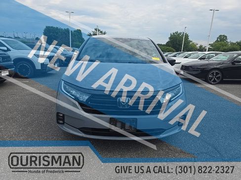 Used 2023 Honda Odyssey Sport image 3