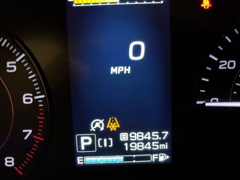 Used 2023 Subaru Crosstrek 2.0i Premium image 14