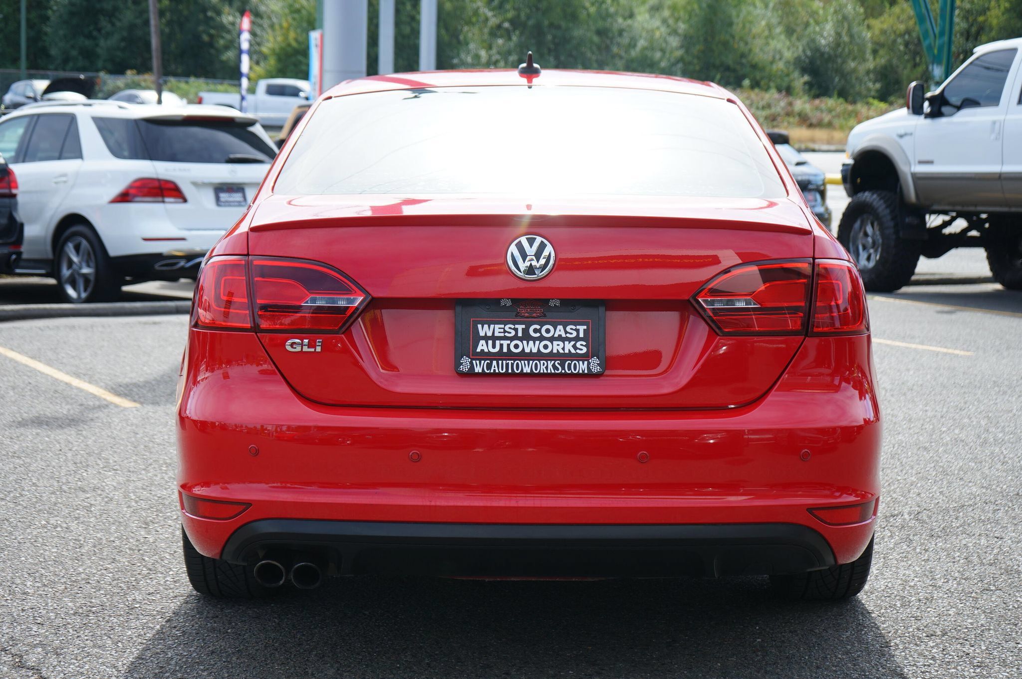 Used 2012 Volkswagen Jetta GLI FWD image 4