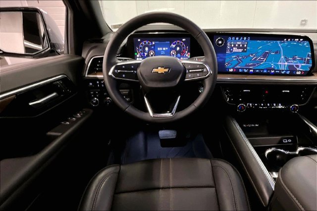 Used 2026 Chevrolet Tahoe High Country w/ Sun And Tow Package AWD/4WD image 6