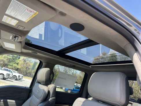 New 2026 Ford F450 Platinum w/ Platinum Plus Package image 24