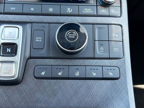 Used 2023 Hyundai Palisade Limited FWD image 31
