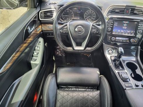Used 2017 Nissan Maxima Platinum FWD image 21