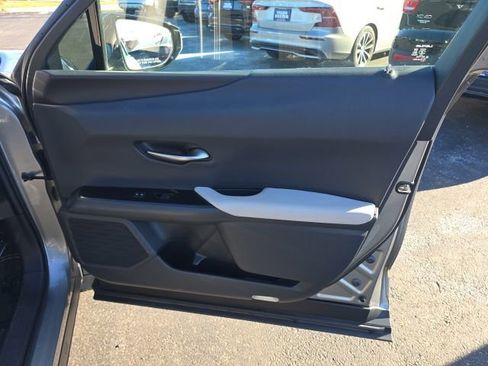 Used 2019 Lexus UX 250h image 15