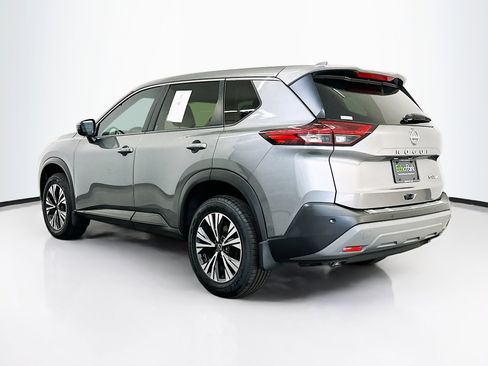 Used 2023 Nissan Rogue SV image 5