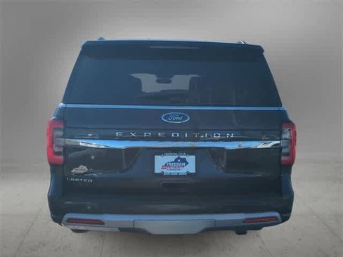 Used 2024 Ford Expedition Limited image 7
