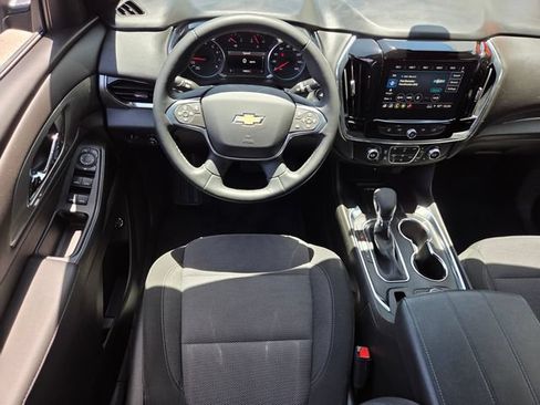 Certified 2023 Chevrolet Traverse LT FWD image 12