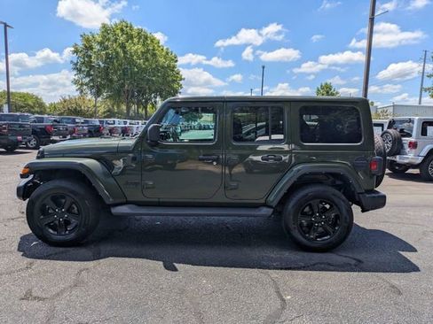 Used 2021 Jeep Wrangler Unlimited Sahara AWD/4WD image 7