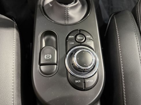 Used 2024 MINI Cooper SE FWD image 22