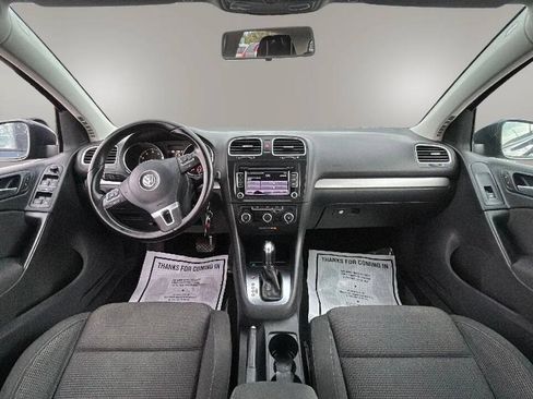 Used 2013 Volkswagen Golf 4-Door FWD image 11