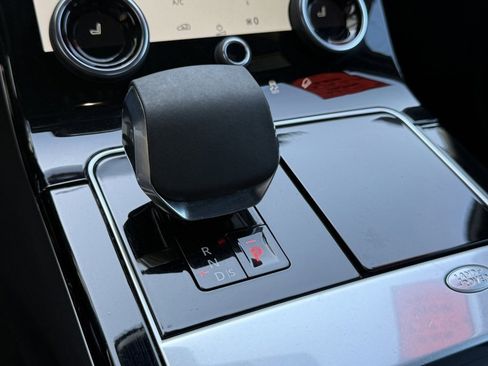 Used 2021 Land Rover Range Rover Velar R-Dynamic S image 23