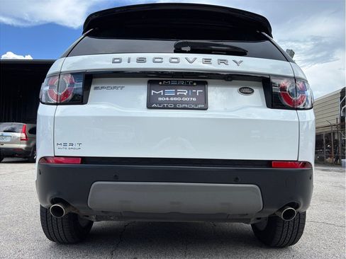 Used 2019 Land Rover Discovery Sport SE AWD/4WD image 16