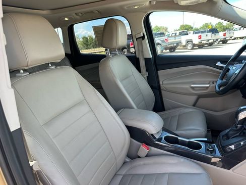 Used 2014 Ford Escape Titanium w/ Equipment Group 401A AWD/4WD image 16